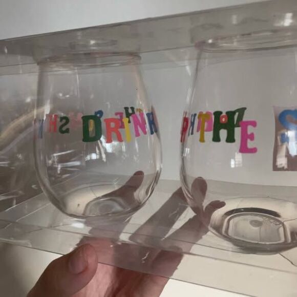 NWT Ban.do Set of Acrylic Wine Glasses - Picture 4 of 6